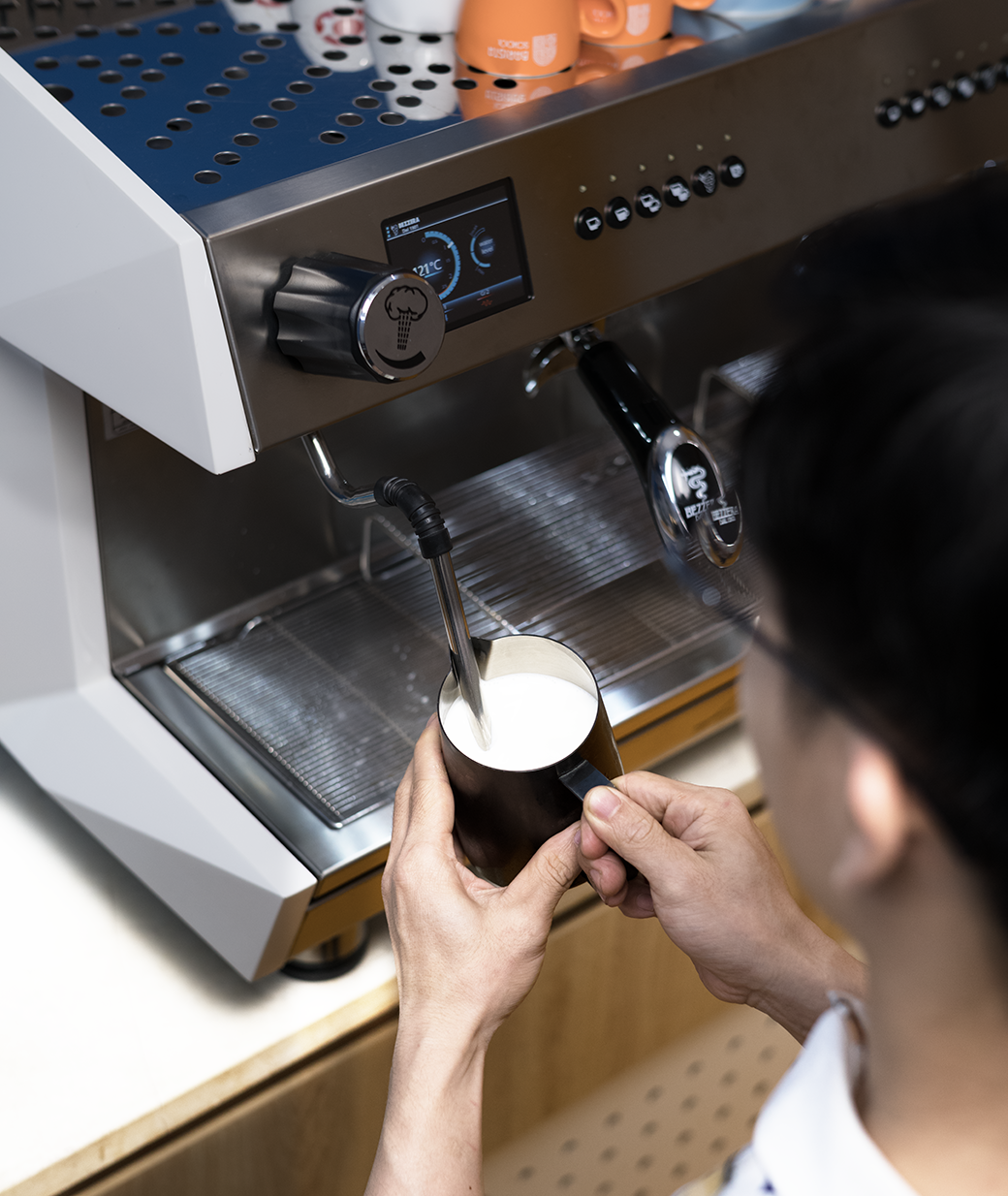 Cam-nang-Barista-School-danh-sua-chuan-voi-VPMilk-3